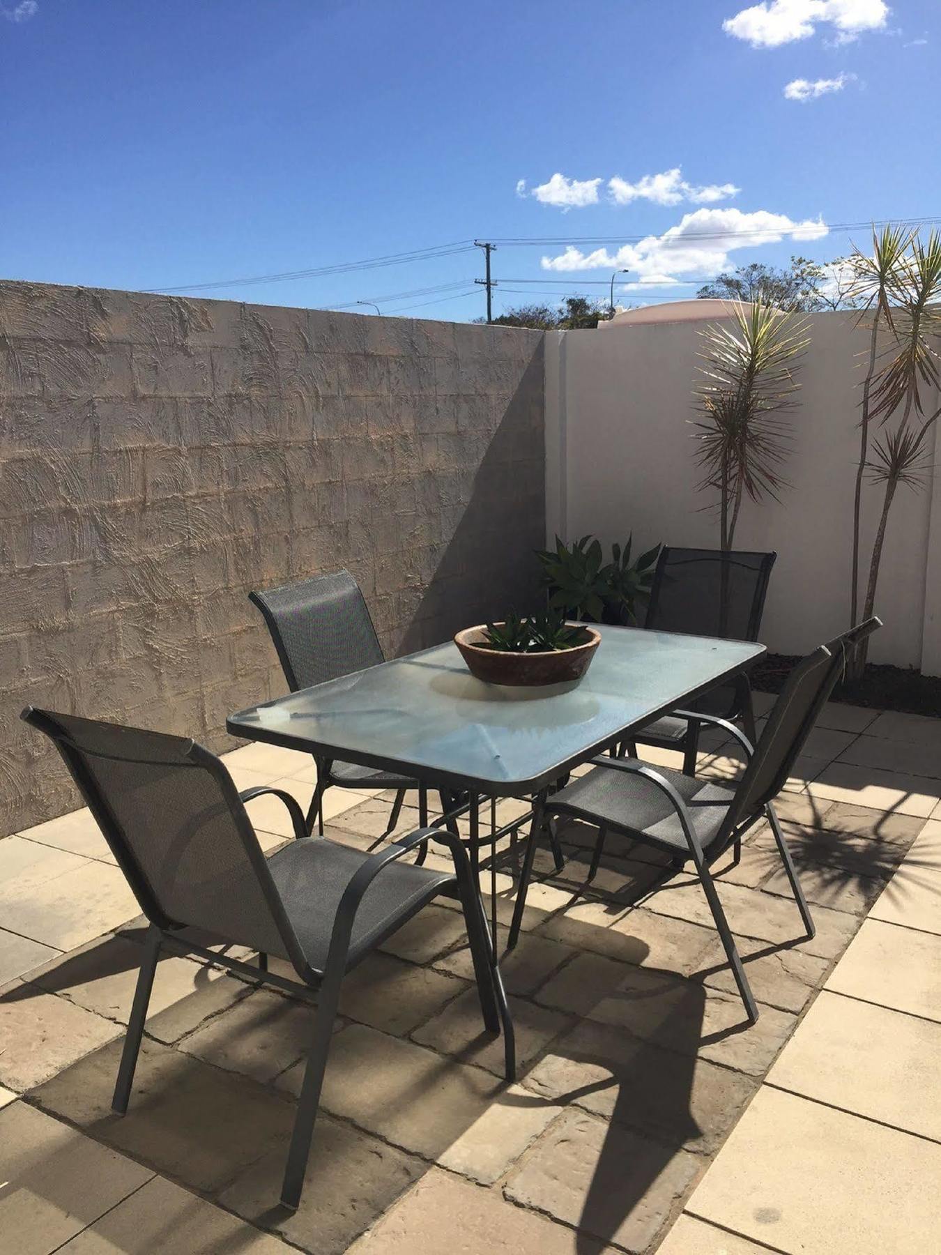 Alexandra Apartments Bundaberg Ngoại thất bức ảnh